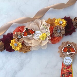 Turkey Baby Shower Sash ,Turkey Maternity Sash, Fall Gender Neutral Baby Shower ,Thanksgiving Mommy to be Sash, Baby Shower Pins