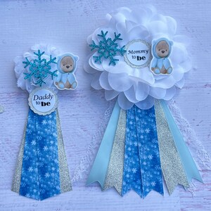 Corsage de baby shower de oso de peluche de invierno, mami para ser pin, corsage de oso de peluche de copo de nieve, corsage de mamá para ser, pin de oso de peluche, cinta de mamá