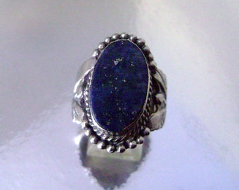 Vintage Sterling Silver Southwestern Oval Lapis Lazuli Ring Artisan Made Size 8