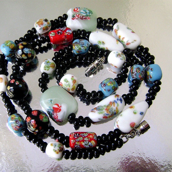 Collier Millefiori japonais vintage Multi Color Noir Rouge Bleu Perles