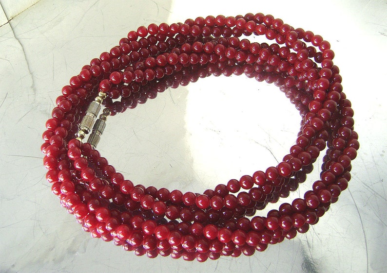 Vintage Dark Red Carnelian Necklace Natural Gemstone 3 Strand Choker image 8