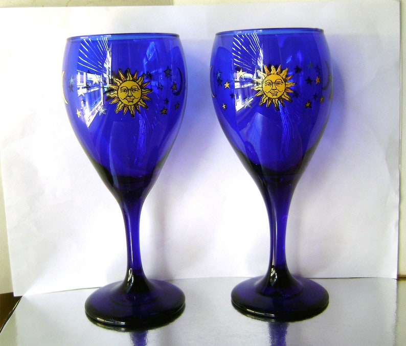 2 Vintage Libbey Cobalt Blue Celestial Wine Glasses Sun and Moon Unused