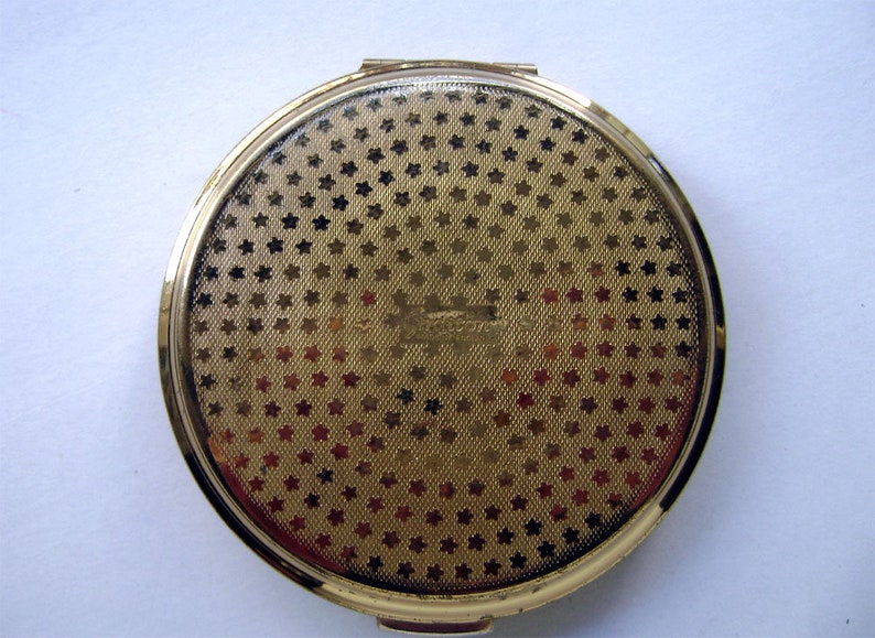764125 1960s Vintage Stratton Red Enamel Roses Compact Mirror PAT