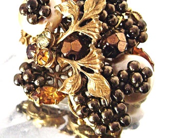 Beautiful Miriam Haskell Brooch Seed Pearl Topaz Rhinestone Gold Tone Filigree Early Unsigned