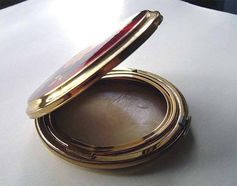 764125 1960s Vintage Stratton Red Enamel Roses Compact Mirror PAT