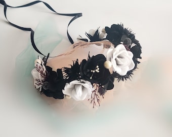 Black and White Flower Crown, Halloween wedding headband, Gothic bridal wreath, Spooky bridal hairpiece