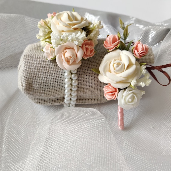 Casdre Bridal Wrist Corsage Pearl Bride Wedding Hand Flower Corsage Wristlet Wedding Accessories for Women and Girls (White)