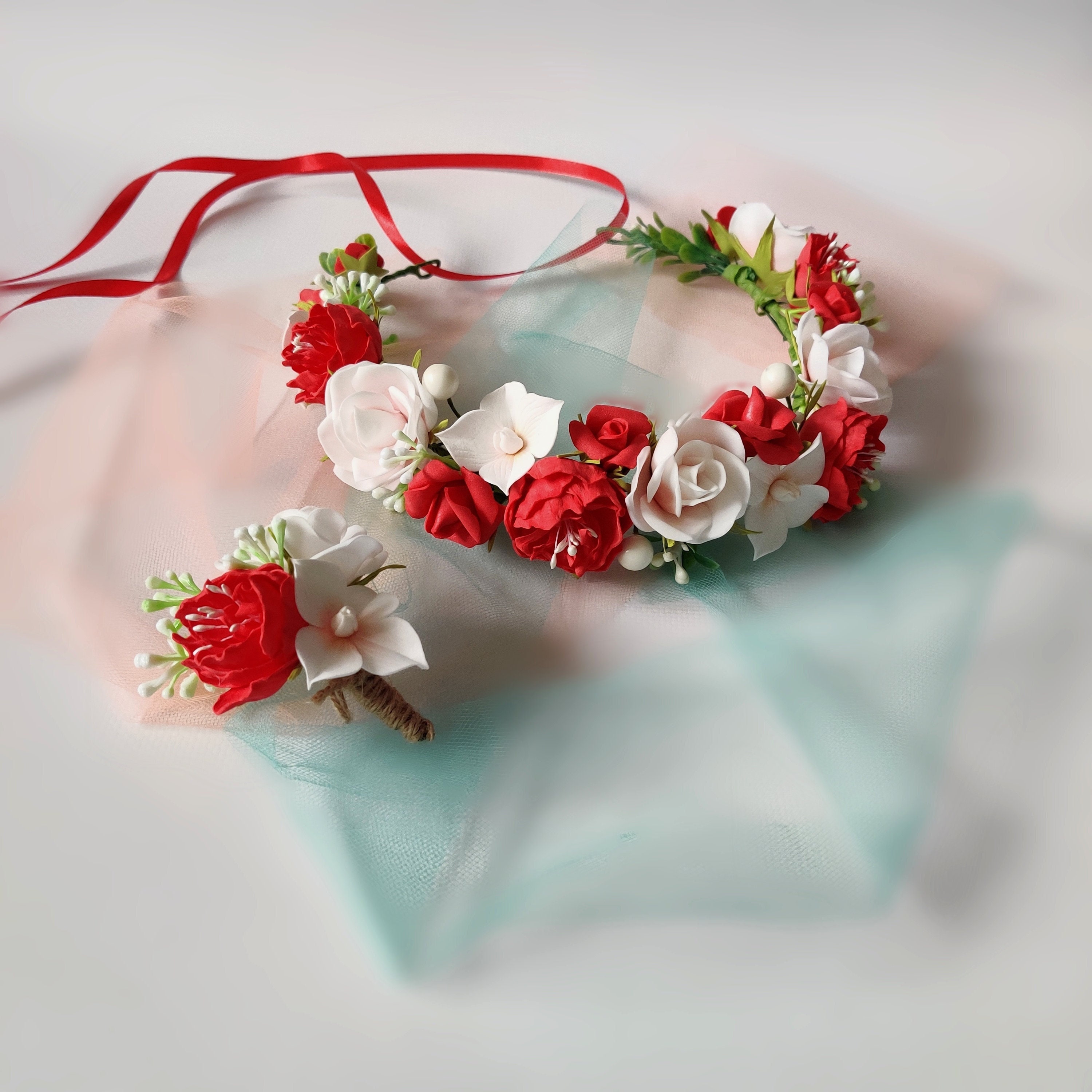 Red and White Flower Crown: Bridal Floral Hair Piece  display picture 1