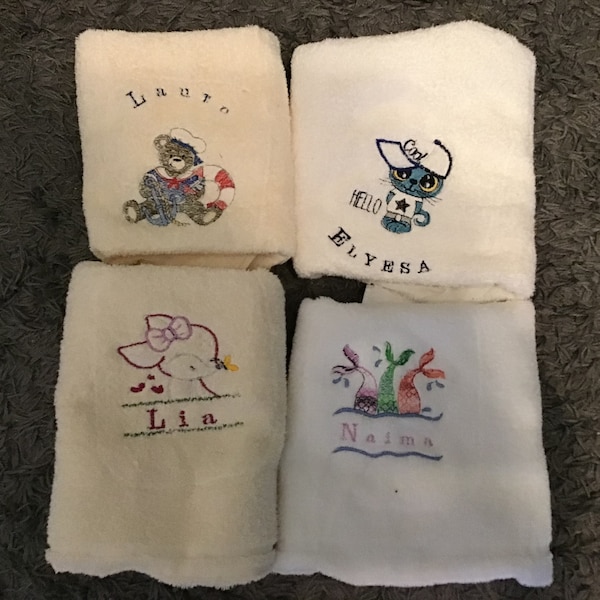 Personalisierte Kinderhandtücher, Duschtuch mit Motiv und Namen