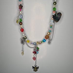 Bee and Flowers &#39;Cottage-core&#39; Handmade Glass Beaded Necklace