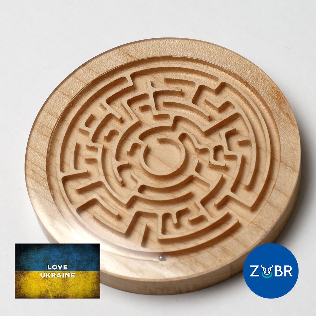 Wooden Finger Labyrinth, Maze Ball Dexterity Puzzle for Children, Hand