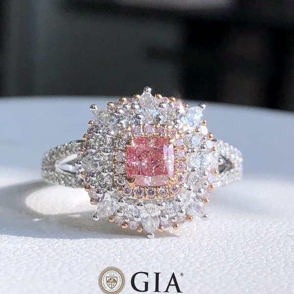 Bague de fiançailles en diamant rose et or 18k déclaration d’amour