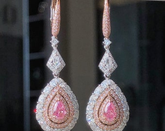 Magnifiques boucles d’oreilles halo pendante en diamants Fancy Light Purplish Pink poire GIA et or rose et blanc 18k