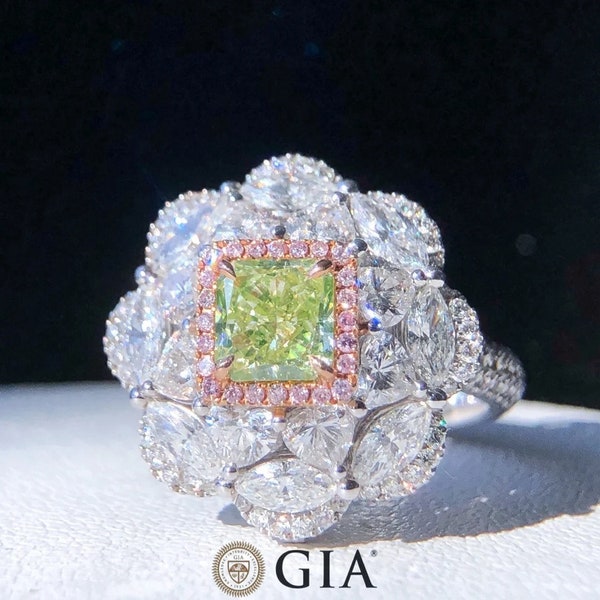 Bague fantaisie halo en diamant vert SI1 et or massif 18k