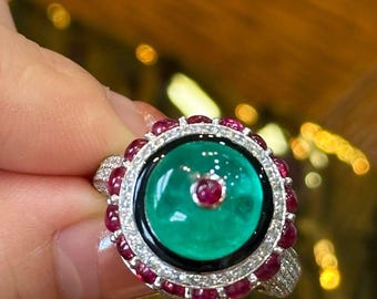 COLLECTOR! Vintage retro halo ring in 6ct round cabochon emerald and red spinel Diamonds and platinum PT950 GUILD CERTIFICATE