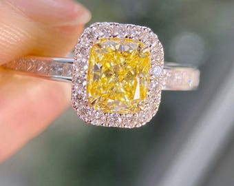 1ct Fancy Light Yellow Cushion Diamond Halo Engagement Ring in 18k White & Yellow Gold – VS1 – GIA Certified