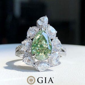 Magnifique bague diamant vert fantaisie taille poire GIA de 2,52 carats en or blanc 18 carats AU750, bague diamant vert taille poire moderne