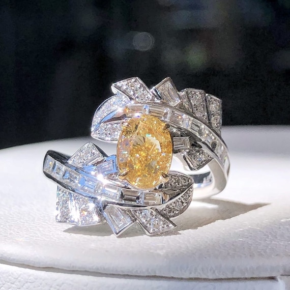Bague pendentif en diamant Fancy jaune – Odyssée Joaillerie
