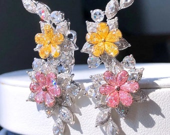 Boucles d'oreilles de mariage fleurs en Diamant naturels rose et jaune or 18k