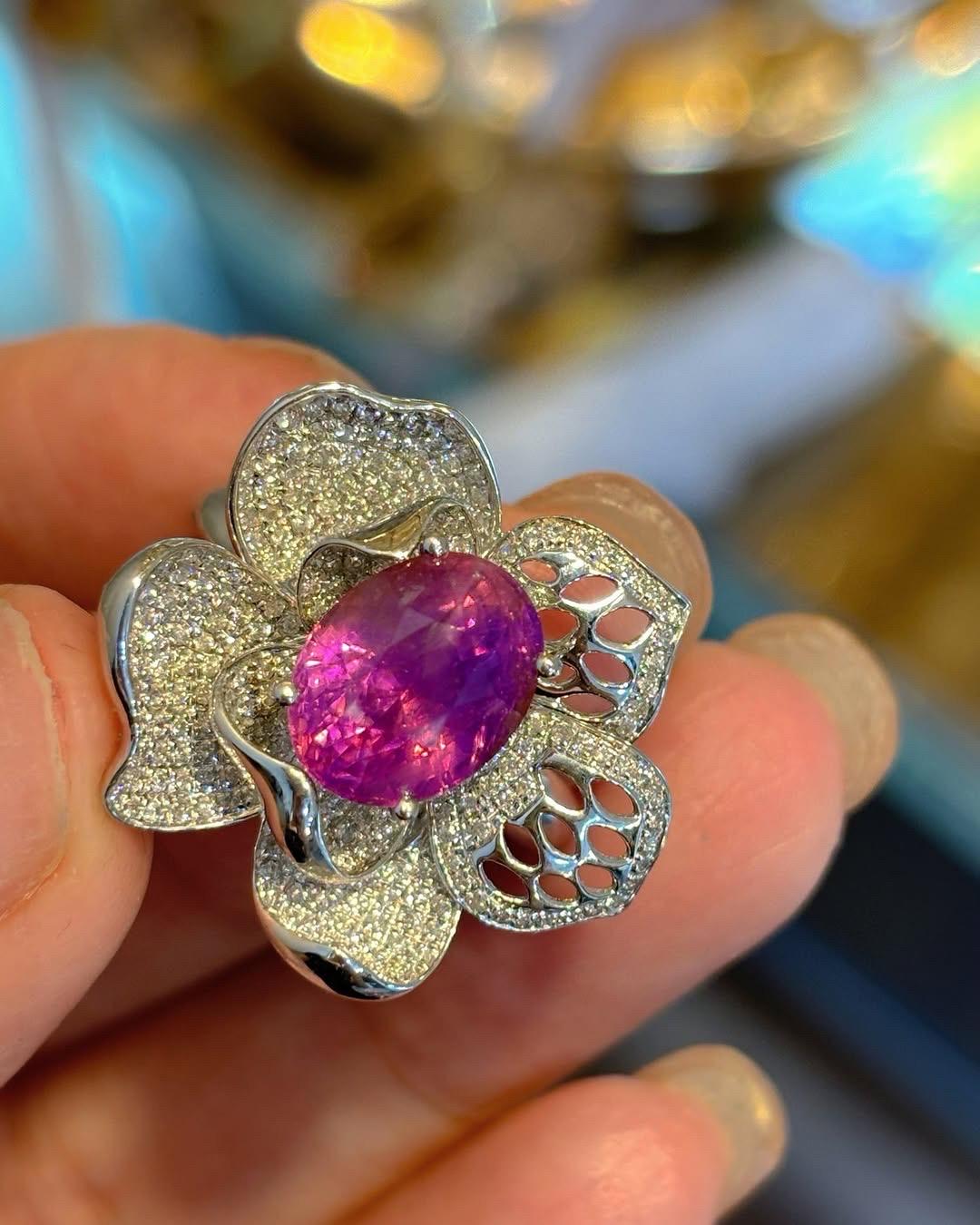 4ct Unheated Oval Purple Sapphire Diamond Pave Flower Ring 18k