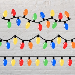 Puede incluir: Tres filas de luces de cadena de colores con colores alternos de rojo, naranja, amarillo, verde, azul y morado. Las luces están enhebradas en un cable negro y cuelgan de una pared de ladrillo blanco.