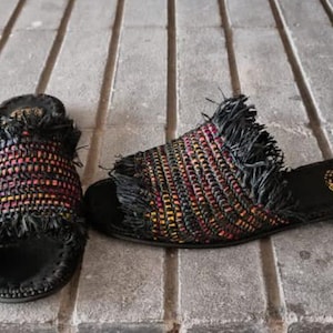 Raffia Black sandales Wovan, Beach sandales Slide Handmade,  Flats Sandals High quality Leather, Sandales en Raphia Bio réalisées au maroc
