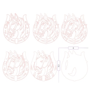 K&ouml;nnte beinhalten: Lasergeschnittene Pferdekopf- und Hufeisen-Designs. Die Designs sind in einem hellrosa Farbton gehalten. Die Abmessungen betragen 9,3 cm hoch und 8 cm breit. Das Bild zeigt sechs Designs.