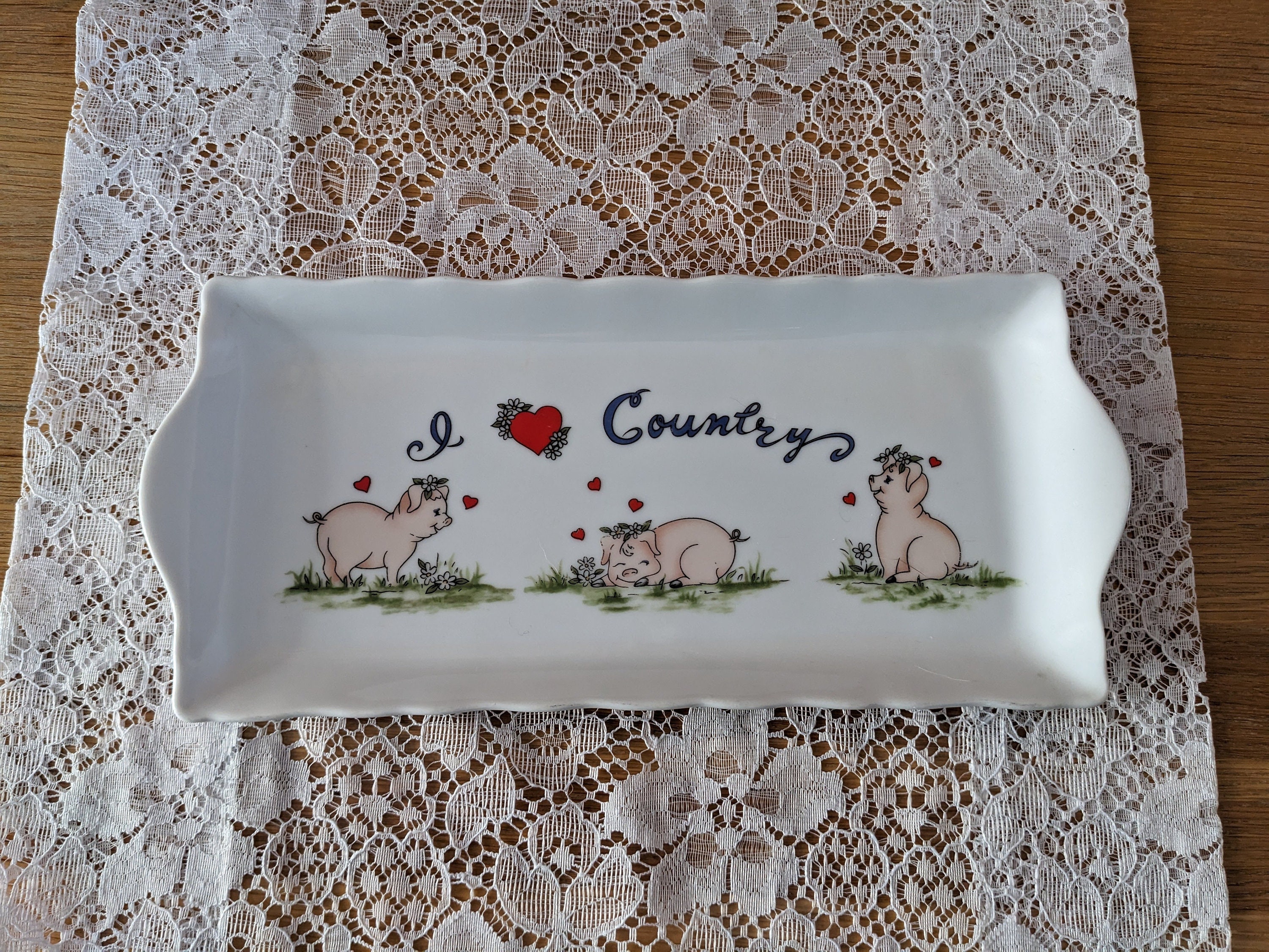 Ceramic 70s Small TRAYS – escape