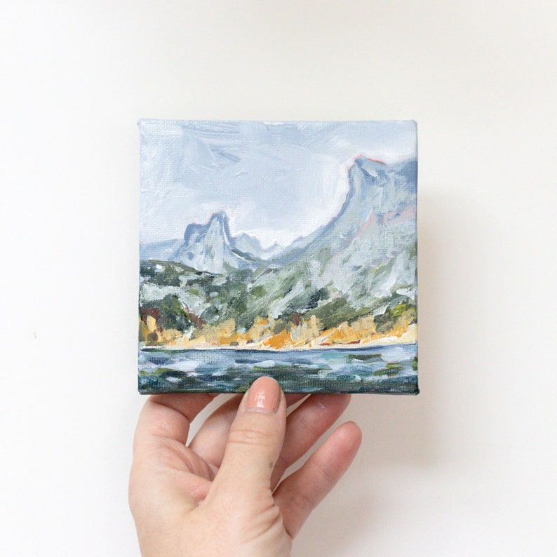 Mountain travel art gift, Mini 4x4 mountain lake landscape, original painting on mini canvas with easel, hiking gift, zdjęcie 1