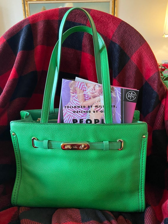 Coach Vintage EUC Green Swagger Tote