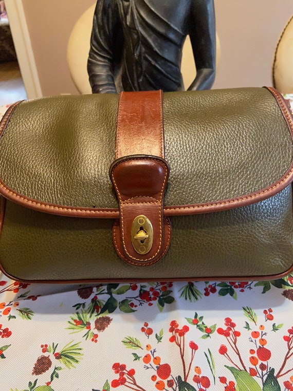 Coach Vintage EUC Green and Tan Crossbody Sheridan