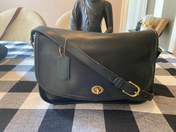 Coach Vintage EUC Bottle Green City Bag Style #979