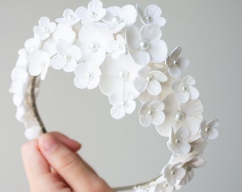 Wedding white flower crown - headpiece Bridal Flowers -bride Flower Headband - bridal tiara with white flowers -hair accessories clay flower