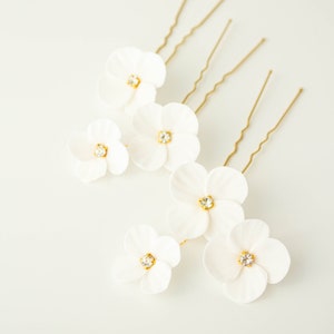 Wedding white hair pin set flowers - headpiece Bridal Flowers - wedding hair accessories clay flower -Gold Hair Pins with Porcelain Flowers