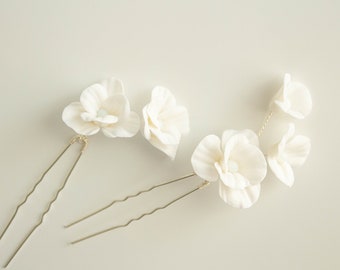 Wedding Hair Pin with Porcelain Flowers- headpiece Bridal Flowers- Wedding white hair pin set flowers-  Handmade Clay Blossom Hair Jewelry