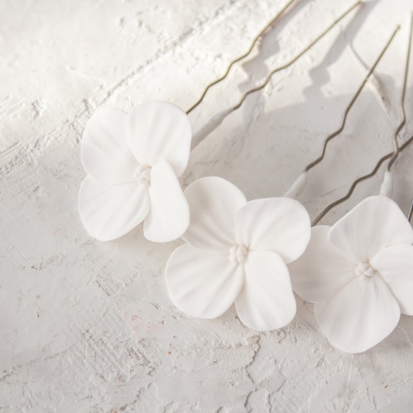 Épingles à cheveux hortensia blanc mariage - petit floral pour cheveux - morceau de cheveux fleur blanche demoiselle d'honneur - accessoires de cheveux de mariée bandeau floral