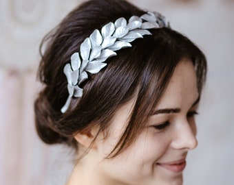 Silver laurel leaf tiara bridal crown, hair wreath with gold and silver leaves, wedding Silver hair, Gold Greek goddess Headpiece laurel