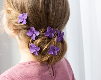 Purple hydrangea hair pins wedding- small purple floral for hair- violet flower hair piece Bridesmaid- floral headpiece bridal accessories