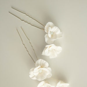 Wedding Hair Pin with Porcelain Flowers headpiece Bridal Flowers Wedding white hair pin set flowers Handmade Clay Blossom Hair Jewelry image 2