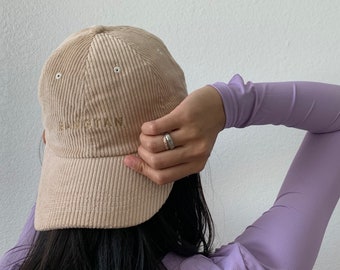 Berretto minimalista in velluto a coste beige – Cappello streetwear BTS ARMY