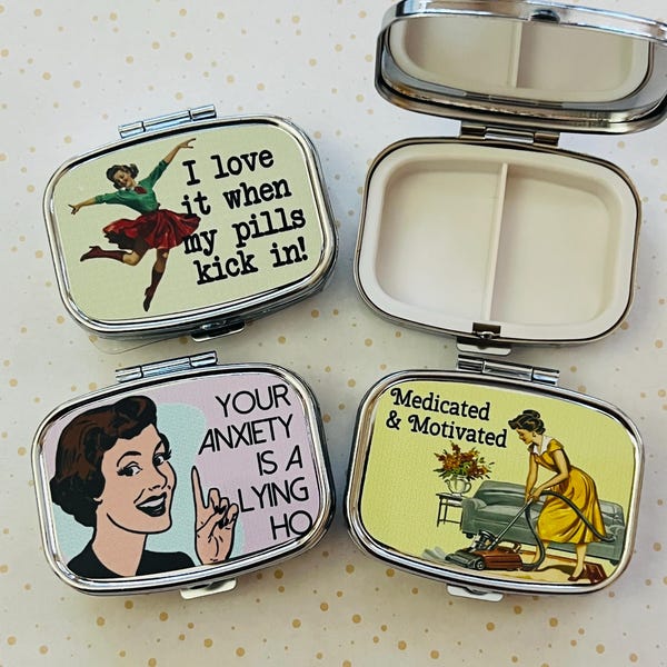 Retro Funny Pill Box: Saracastic Housewives Meds Travel Pill Case, 50s Housewife
