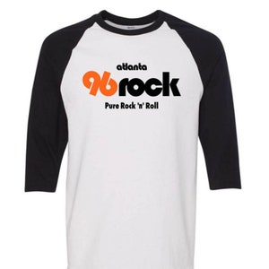 Camiseta de béisbol raglán de Willard en 96rock