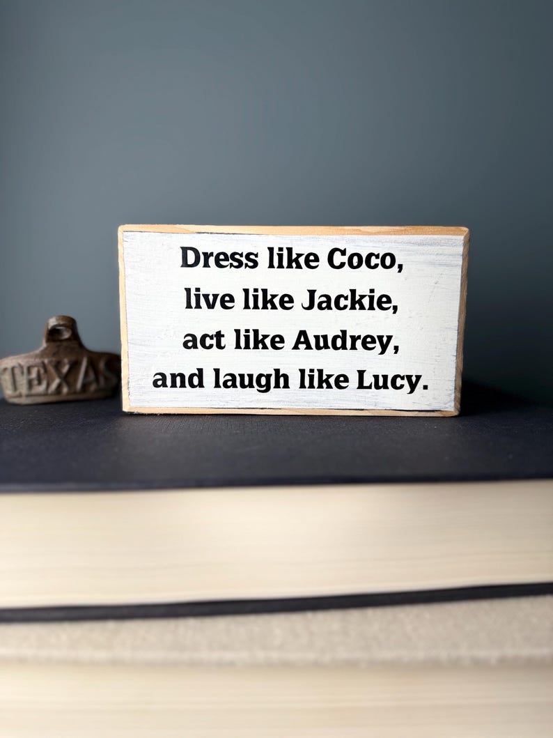 Coco Jackie Audrey Lucy Wood Sign, Funny Office Decor immagine 3