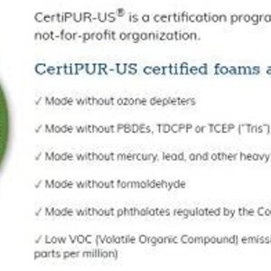 K&ouml;nnte beinhalten: Ein gr&uuml;nes und wei&szlig;es Logo mit dem Text "CertiPUR-US" in einem Kreis. Unter dem Logo steht der Text "CertiPUR-US certified foams are:". Der Text unter der &Uuml;berschrift listet die Zertifizierungen f&uuml;r CertiPUR-US-zertifizierte Sch&auml;ume auf.