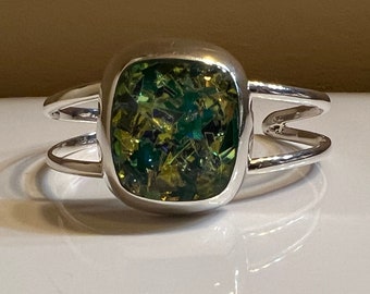 Vintage sterling silver 925 handcrafted gold, blue, and green dichroic glass adjustiblle cuff with graduated double cuff bands.
