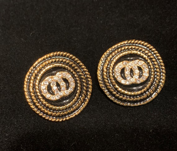 Vintage gold and black round clip on earrings wit… - image 9