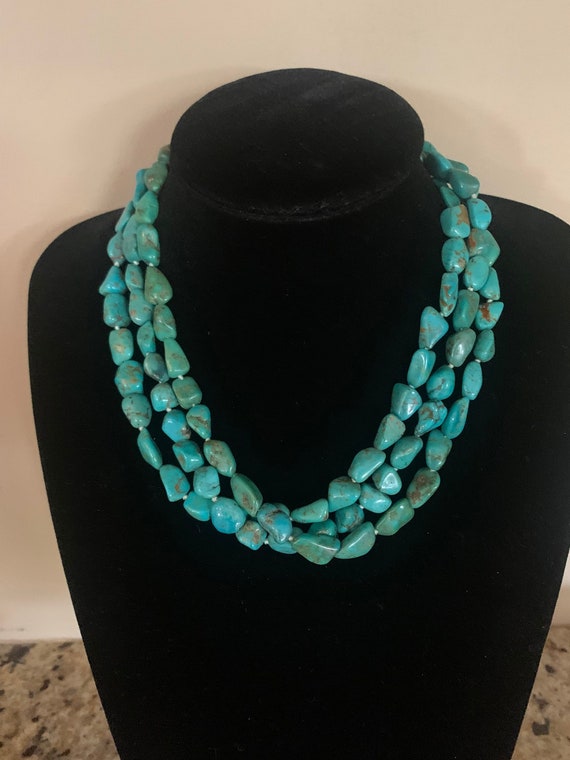 Stunning Turquoise triple strand necklace with a moth… - Gem