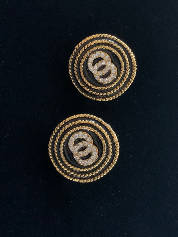 Vintage gold and black round clip on earrings wit… - image 2