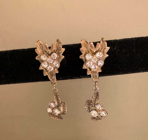 Vintage antique gold dangling pierced earrings wi… - image 1