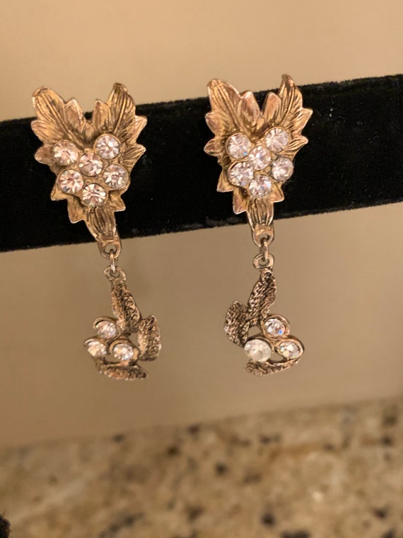 Vintage antique gold dangling pierced earrings wi… - image 8